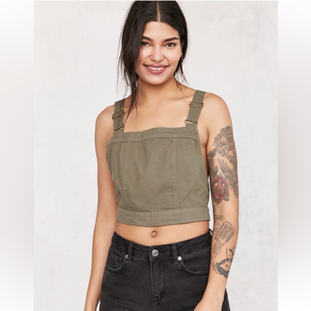 BDG by Urban Outfitters Jessy Cross-Back Cropped Top